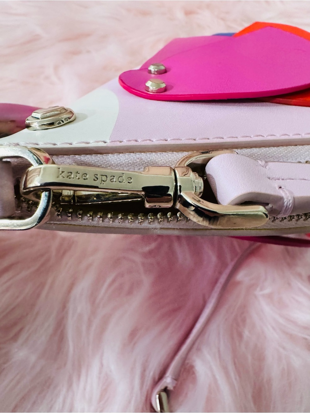 🦜 Kate Spade Parrot Crossbody – Serving Looks, Not Seeds - Picture 7 of 12